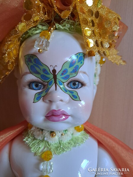 40 cm Fehèr , teljes test porcelànbaba,