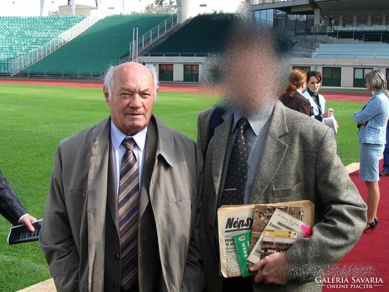 Aranycsapat dedikált 1954 VB Grosics Gyula replica meze Grosics,Buzánszky, Sándor Károly aláírásáv