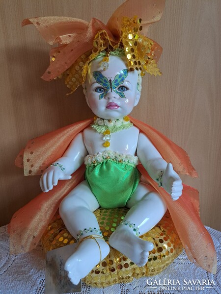 40 cm Fehèr , teljes test porcelànbaba,