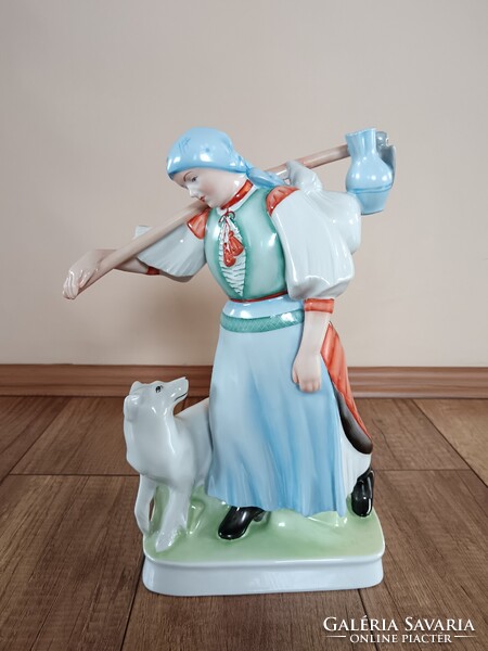 Régi Zsolnay porcelán Sinkó Hazatérő figura