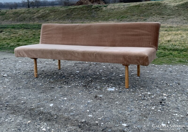 Mid-century sofa designed by Miroslav Navrátil, 1960´s legmenőbb retro szófa kanapé ágy heverő