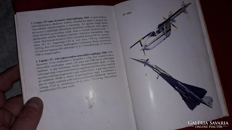 1984. BÚVÁR ZSEBKÖNYV - Kondor Lajos :Léghajók, repülőgépek Kolibri könyvek könyv képek szerint MÓRA