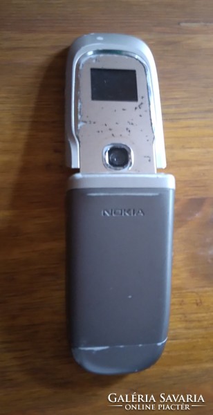 Nokia 2760 Flip phone