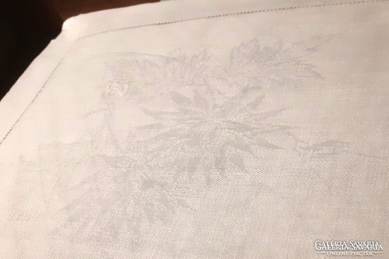 Monogramos damaszt terítő.58x59 cm