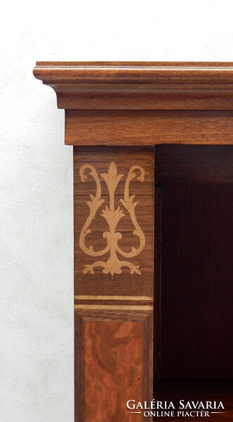 Biedermeier intarziás vitrin [D-01] Bútorgyártás mesterfokon!