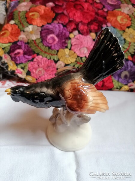 Nagyon ritka, porcelán siketfajd figura
