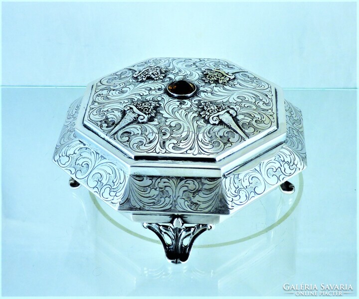 KÁPRÁZATOS, ANTIK, EZÜST ÉKSZERTARTÓ DOBOZ, CA. 1900!!!