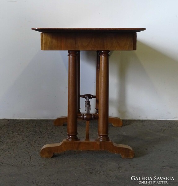 1U252 Antik Biedermeier cseresznyefa furnéros fiókos íróasztal 65 x 125 cm