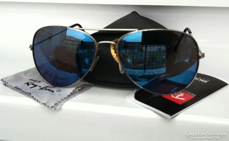 RAY BAN NAPSZEMÜVEG TOKKAL, KENDŐVEL,ÚJ!