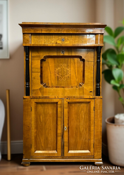 Intarziás biedermeier íróasztal szekreter írószekrény