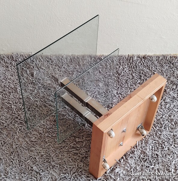 Design üveg asztal króm tölgyfa kerekekkel ALKUDHATÓ