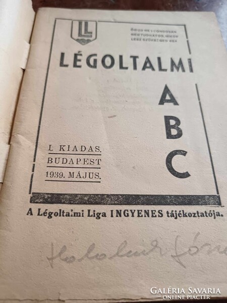 Légoltalmi ABC 1939-ből, jó állapotban