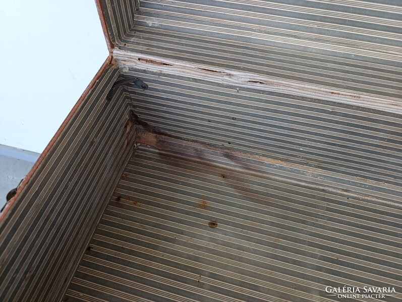 Antik koffer nagy ruhás bőrönd utazó láda jelmez film színház kellék 642 1688