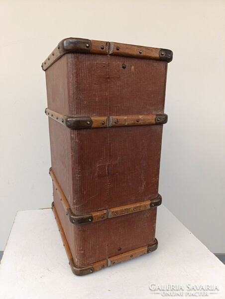 Antik koffer nagy ruhás bőrönd utazó láda jelmez film színház kellék 642 1688