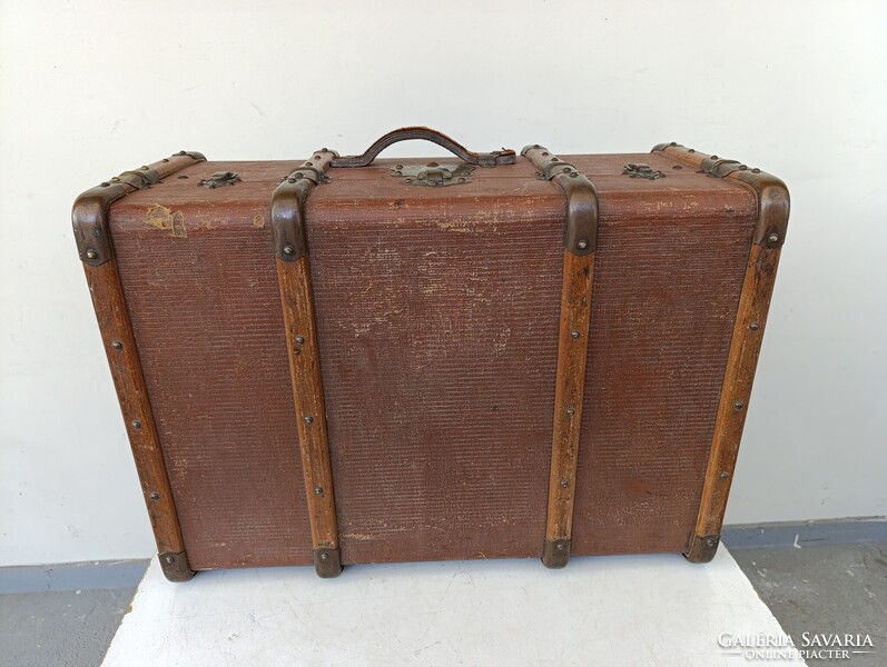 Antik koffer nagy ruhás bőrönd utazó láda jelmez film színház kellék 642 1688