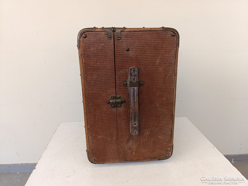 Antik koffer nagy ruhás bőrönd utazó láda jelmez film színház kellék 642 1688