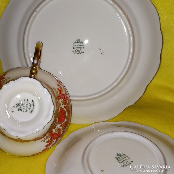 3db-os reggeliző szett, kávés-teás csésze. "Rosenthal " ( Pompadur,).jelzett, sorszámos.