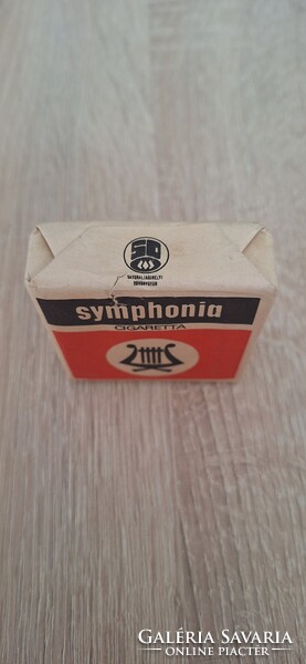 Régi Symphonia cigaretta