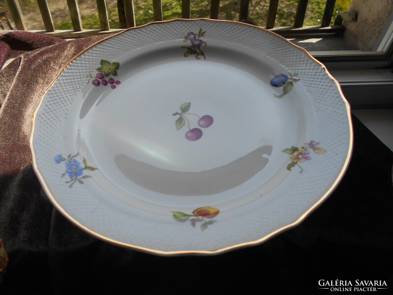 Hollóházi gyümölcs és virág ritka mintás porcelán talpas  fonott szegéllyel tortás tál