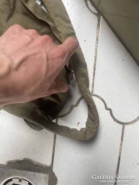 Katonáinak látszó ismeretlen szimat szatyor gazalarc taska talan házi készítésű