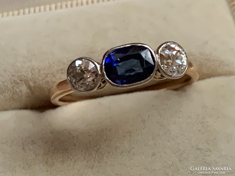 Antik arany gyűrű 0.40 ct gyémántokkal zafírral. Igazolással