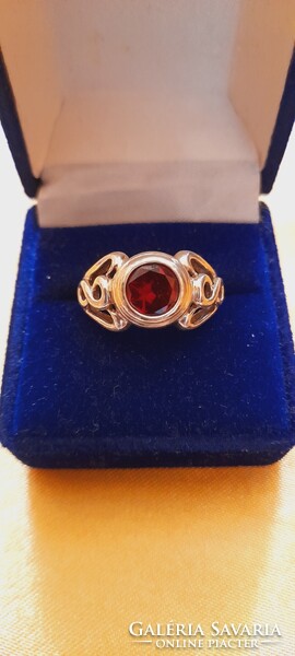 Art deco  925-ös áttört mintájú  gránát köves ezüst gyűrű 57-es méret