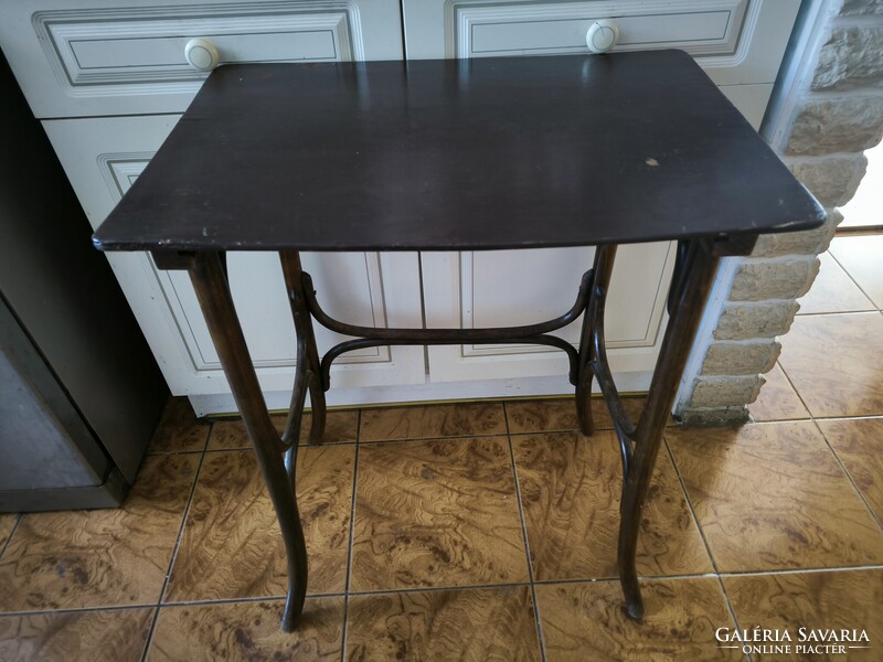 Thonet tonett lerakó asztal konzol asztal Posztamens szobor tartó viràgtartó àllvàny. Laptop asztal