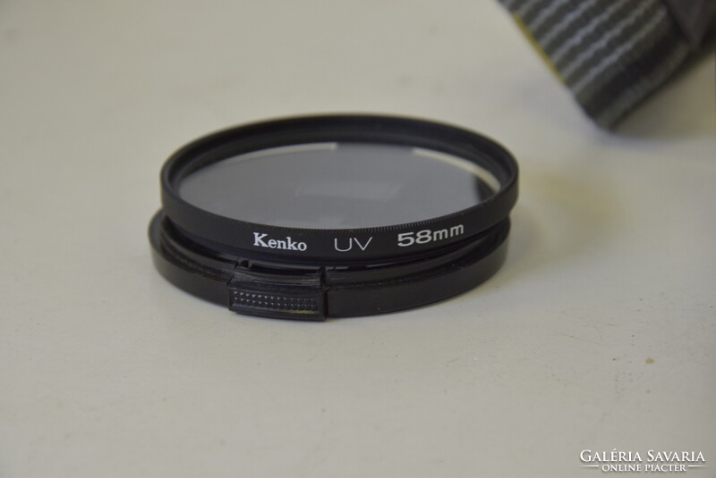 Nikon F65 SLR filmes fényképezőgép NIKKOR 28-80 mm objektívvel és tartozékokkal A114