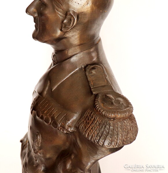 Vitéz Nagybányai Horthy Miklós bronz mellszobra, 34 cm