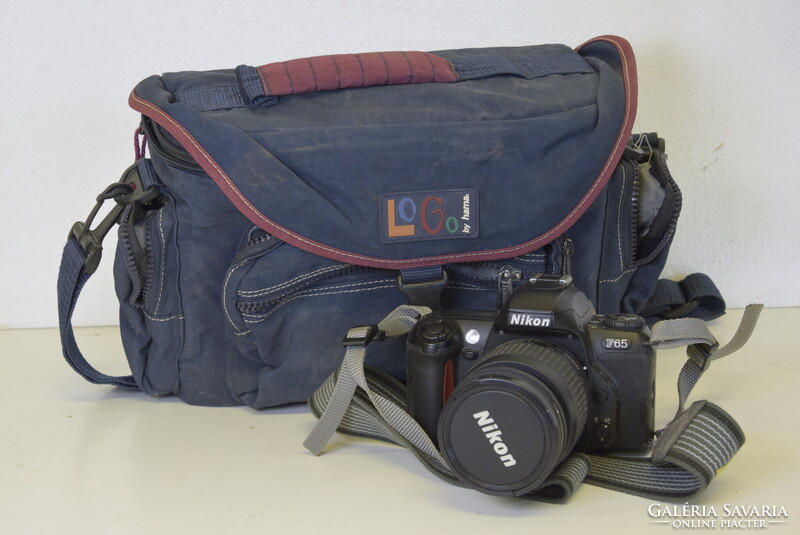 Nikon F65 SLR filmes fényképezőgép NIKKOR 28-80 mm objektívvel és tartozékokkal A114
