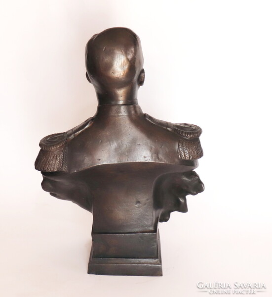 Vitéz Nagybányai Horthy Miklós bronz mellszobra, 34 cm