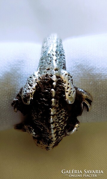 ÓRIÁS GEKKÓ GYÍK DIZÁJN JELZETT TÖMÖR EZÜST GYÜRŰ MOTOROS METAL ROCK ÉLES BELSŐ ÁTMÉRŐ : 19 MM