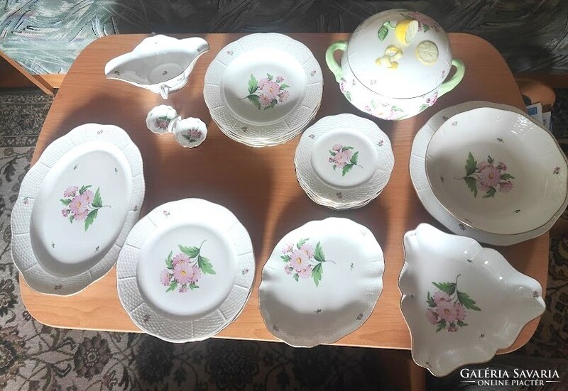 Herendi porcelán étkészlet Ciklámen mintás 28 db-os