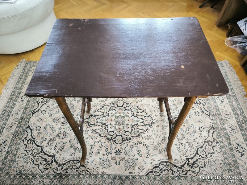 Thonet tonett lerakó asztal konzol asztal Posztamens szobor tartó viràgtartó àllvàny. Laptop asztal