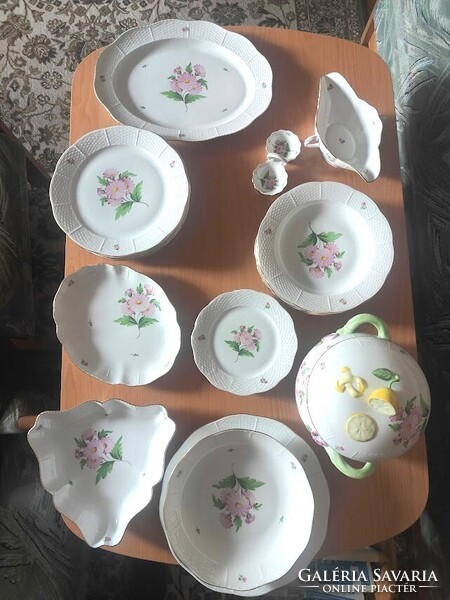 Herendi porcelán étkészlet Ciklámen mintás 28 db-os