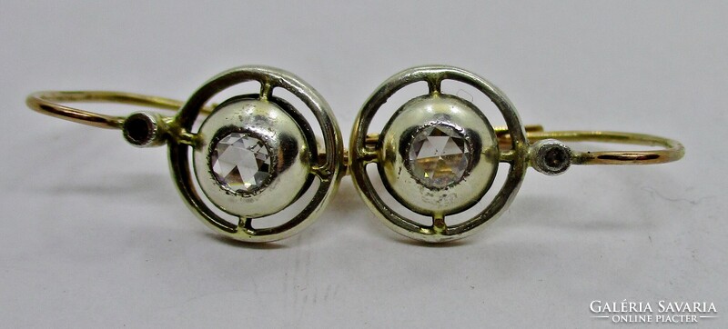 Gyönyörű régi  14kt aranyfülbevaló 0,28ct gyémánttal