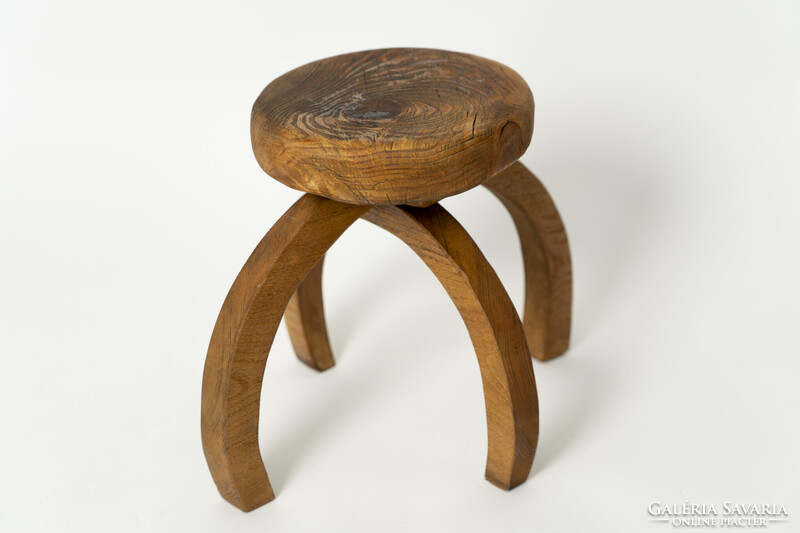 Mid Century Stílusú Kis Szék / Virágtartó / Ülőke / Tömör Fa Sámli / Akác fa lábakkal /
