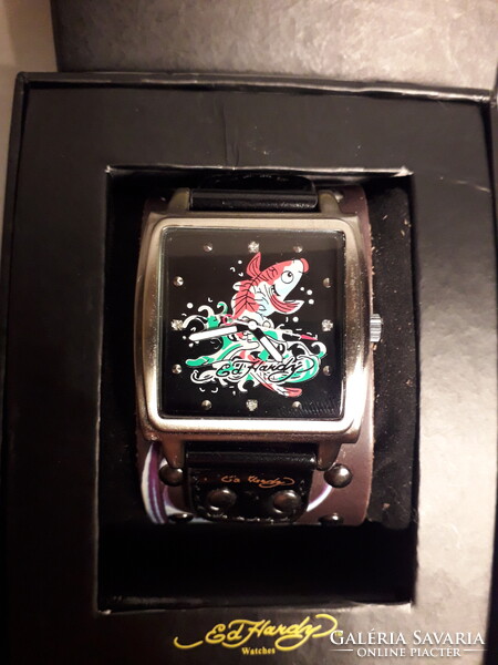 Ed Hardy vatches  Ed Hardy karóra dobozában replika?