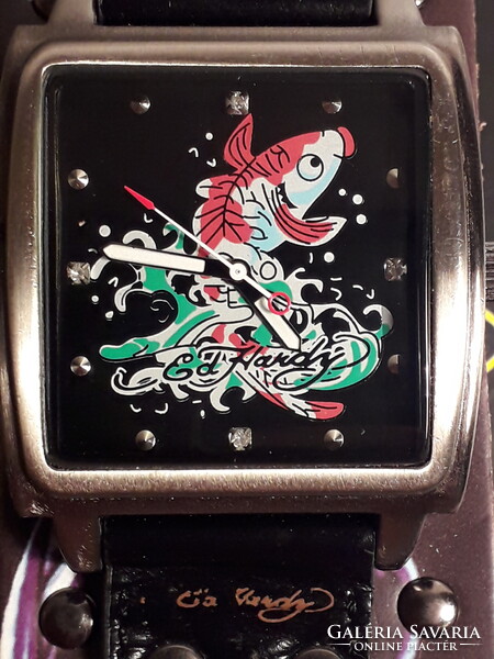 Ed Hardy vatches  Ed Hardy karóra dobozában replika?