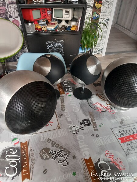 Space age grundig gömb hangfalak