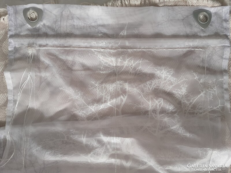 Áttetsző raffroló - ablakkeretre akasztható függyöny (60x130 cm)