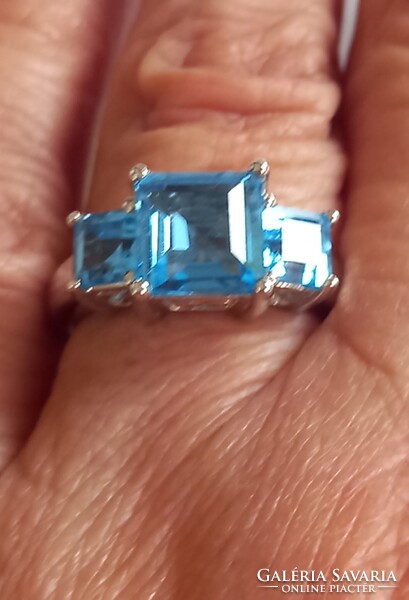 56 os 5.3gm Valodi kek Topaz 925 Ezust 14k Fehér aranyozásù Gyuru