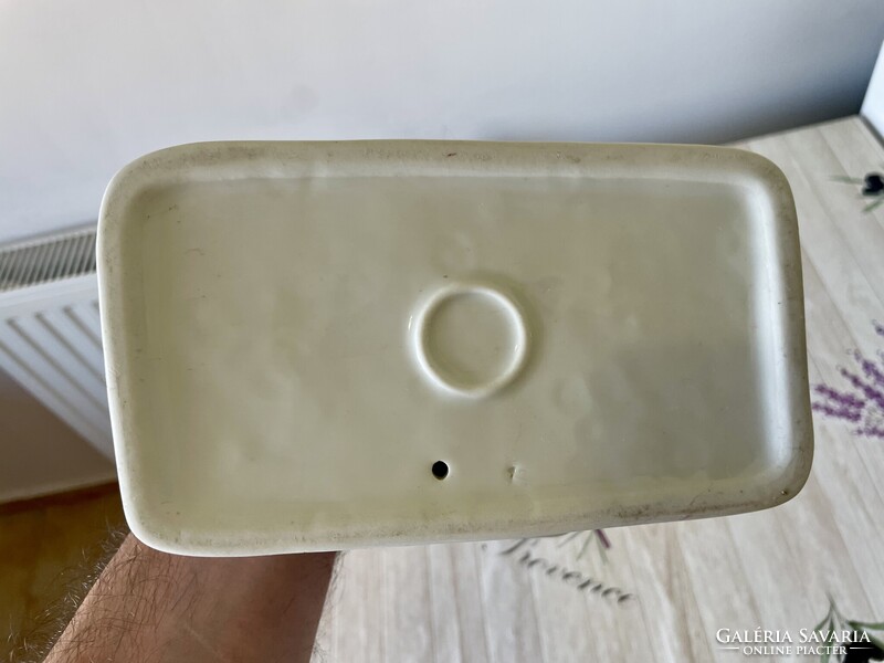 Zsolnay hazatérő porcelán
