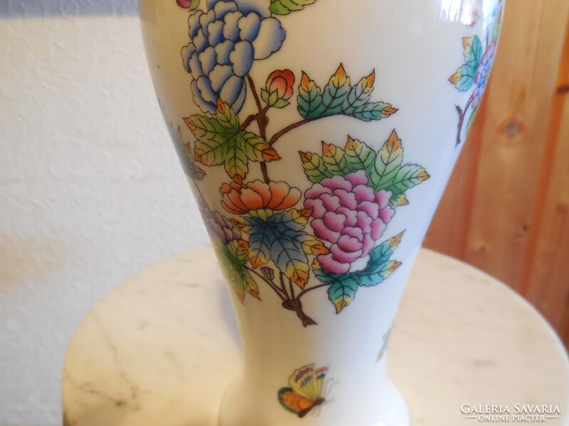 Herendi , viktoria mintás  , fedeles váza  , lámpatestté alakítva  , 26 cm