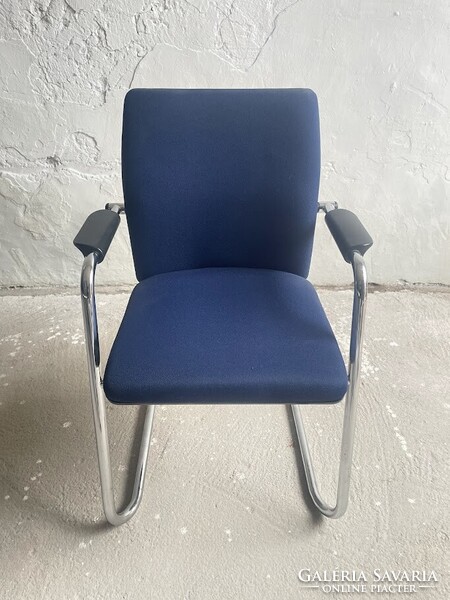 Vintage Svéd Kinnarps Martin Stoll B 13 karosszékek