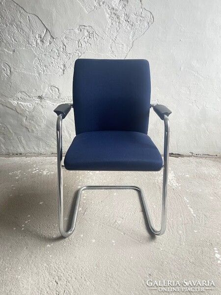 Vintage Svéd Kinnarps Martin Stoll B 13 karosszékek