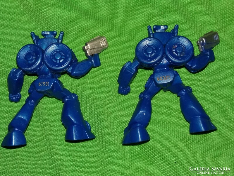 Retro plasztik minőségi HASBRO robot TRANSFORMERS sci - fi figurák 3 db -6 cm EGYB a képek szerint