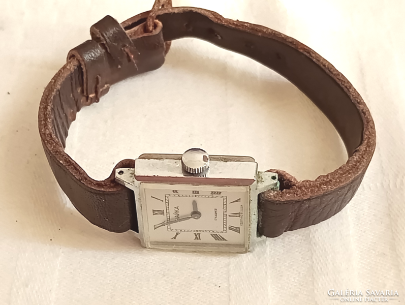 Óra karóra 011 - CHAIKA 17 köves mechanikus felhúzós retro 19x19mm