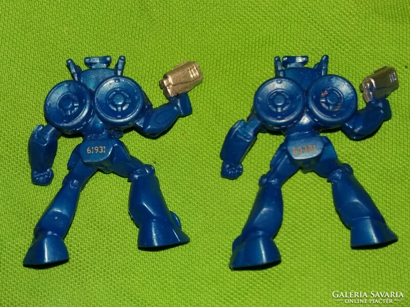 Retro plasztik minőségi HASBRO robot TRANSFORMERS sci - fi figurák 3 db -6 cm EGYB a képek szerint