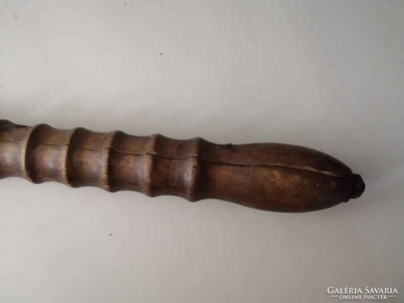 ANTIK KÉTKAROS JELZETT HENTES BÁRD - 59 CM